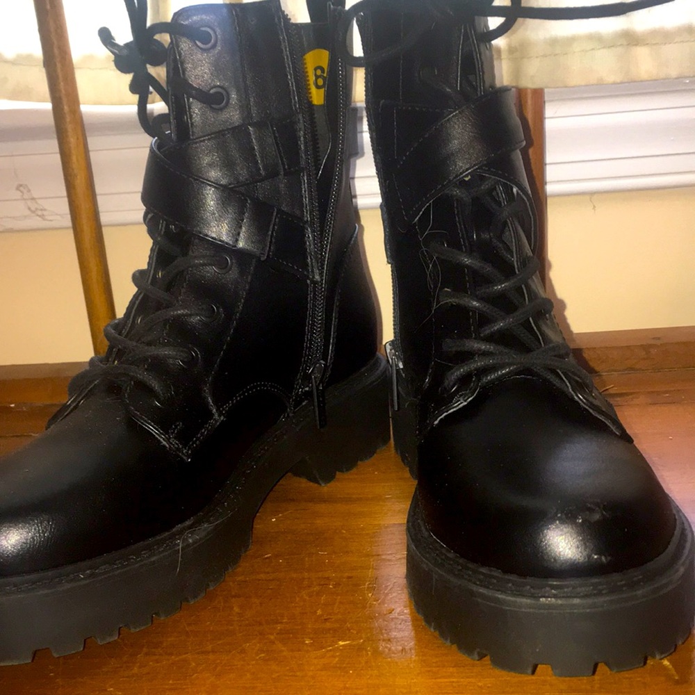 NWT! Black Combat Style Boot Calvin Klein Size 8M